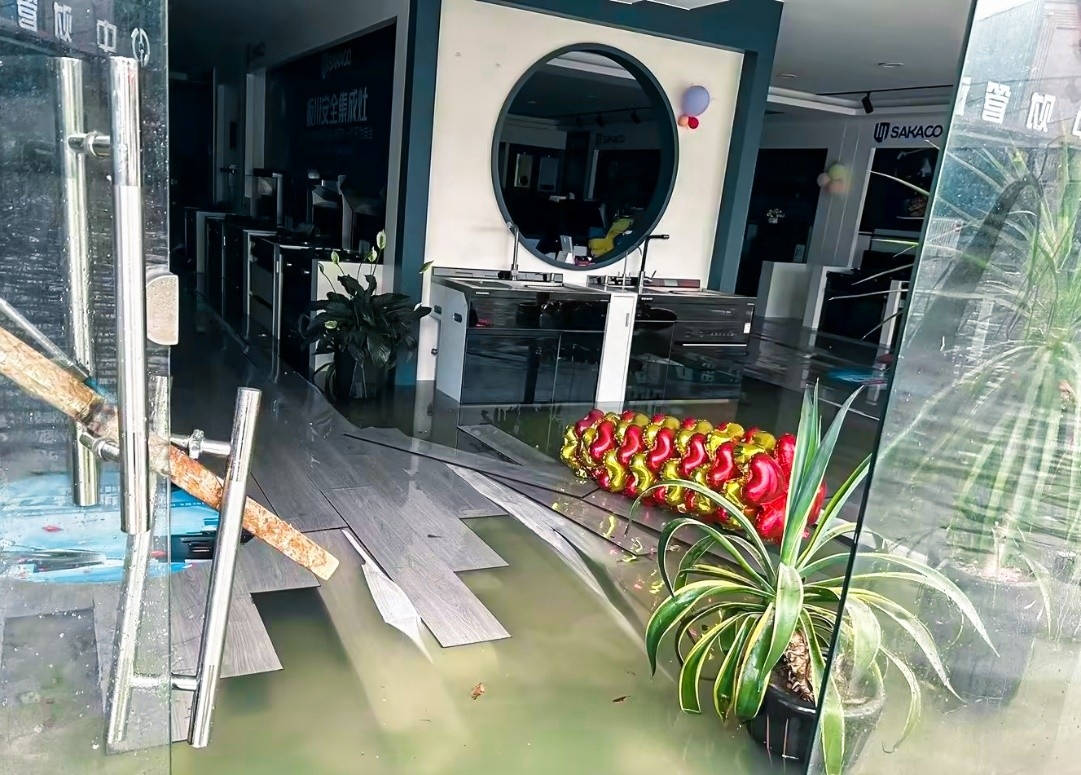 關(guān)懷，一路同行丨浙江板川電器特別行動小隊馳援臺風(fēng)災(zāi)區(qū)合作伙伴，開展災(zāi)后重建工作