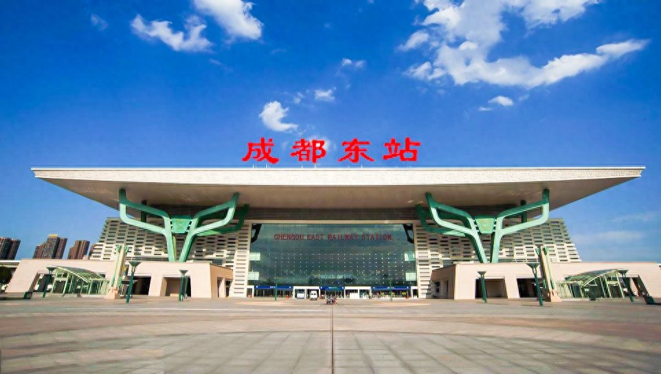 板川超性能集成灶投放成都東站高鐵廣告,助力品牌宣傳 板川超性能集成灶投放成都東站高鐵廣告,助力品牌宣傳