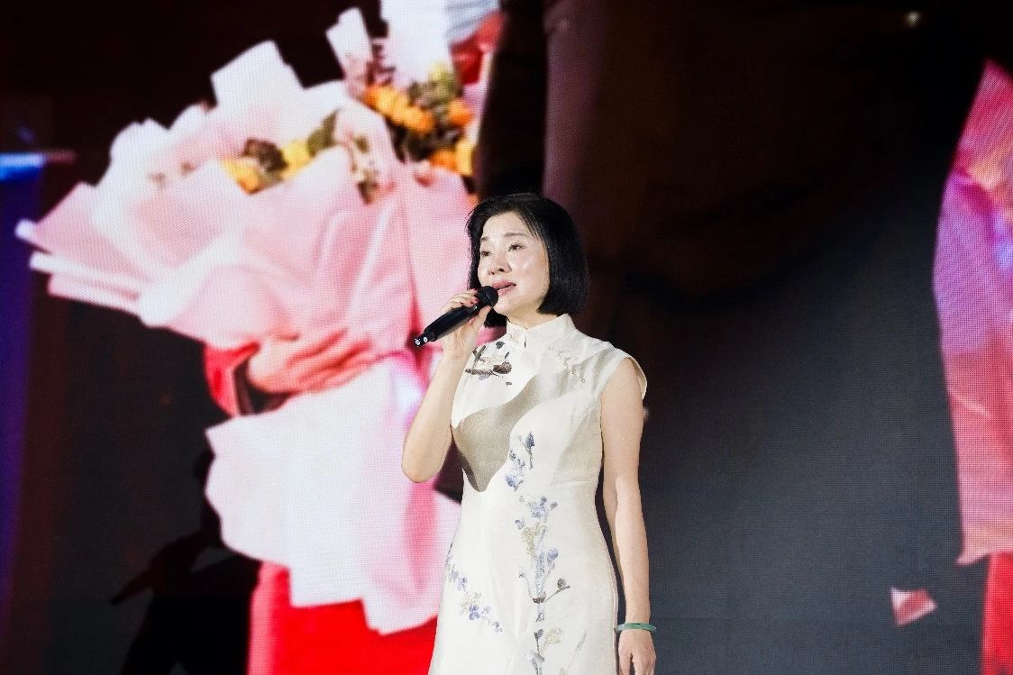 換裝廚電選“34cm”下吸近排!板川近排煙灶一體機產品推薦官陳紅老師傾情力薦! 換裝廚電選“34cm”下吸近排!板川近排煙灶一體機產品推薦官陳紅老師傾情力薦!