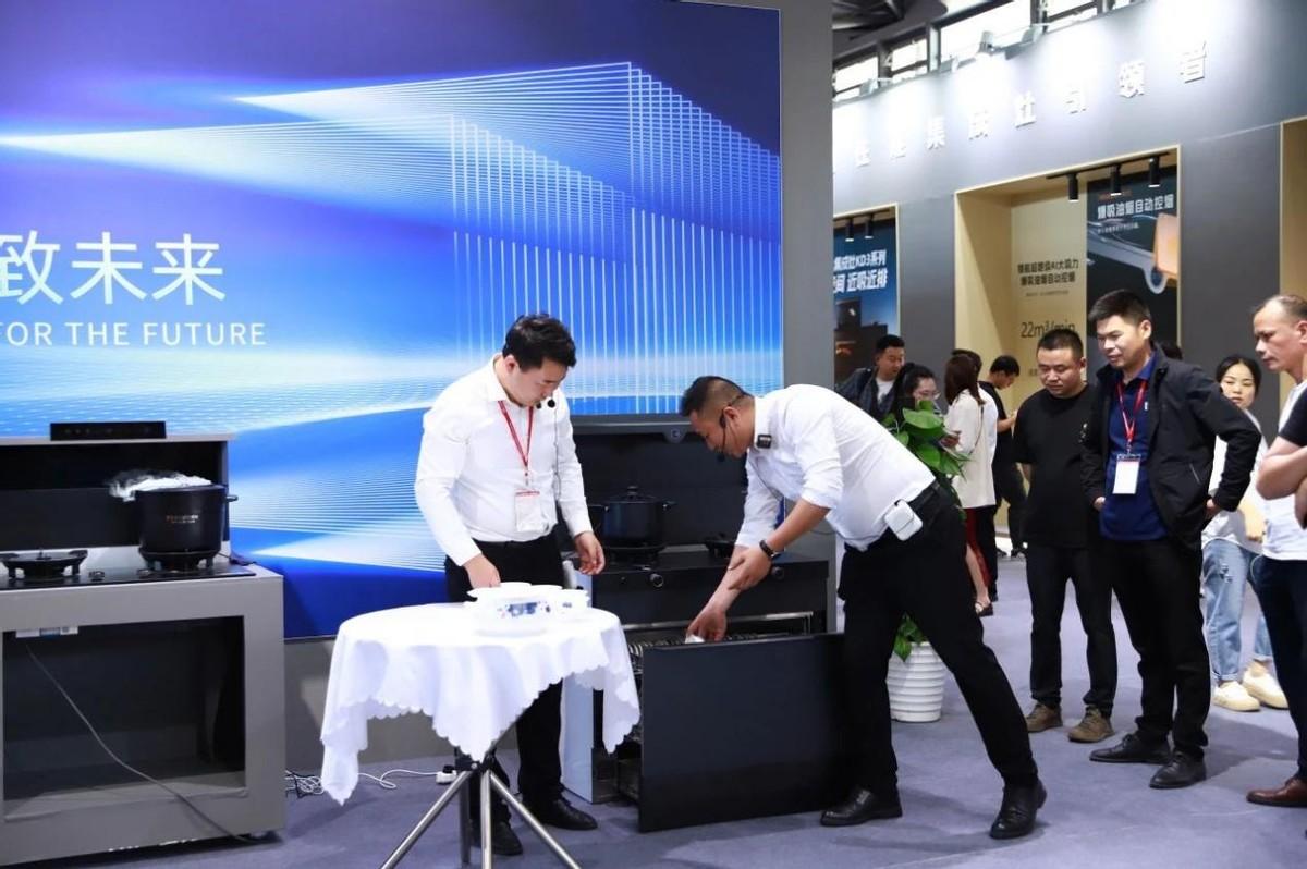 持續閃耀！板川集成灶再發布兩大核心技術新品，引領廚衛行業升級