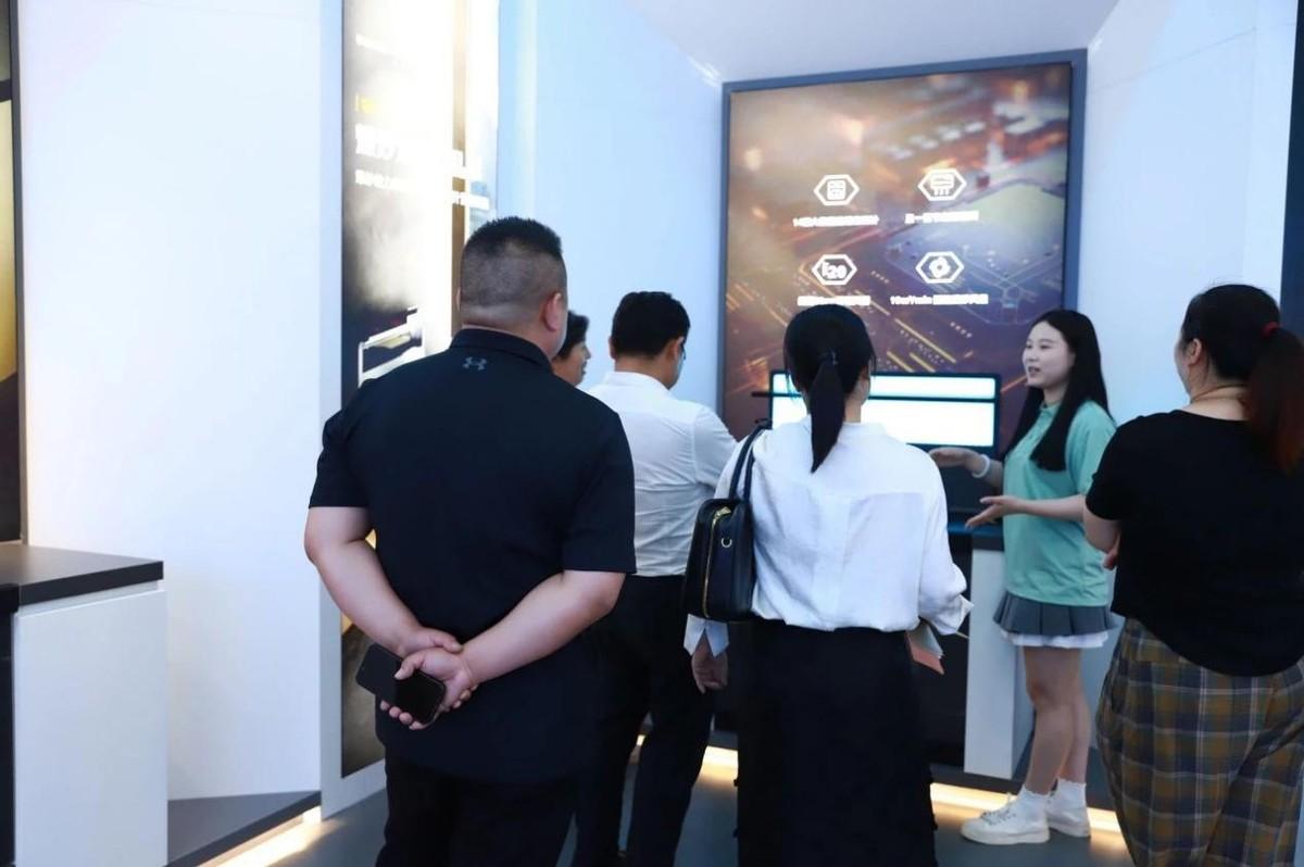 湖南省洪江市政府派駐浙江招商專班赴板川電器考察調研！