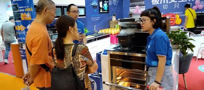 板川成都家博會，開展大捷！