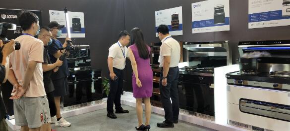 【三美嵊州 走進(jìn)杭州】嵊州副市長力推的安全集成灶，讓杭城沸騰了！