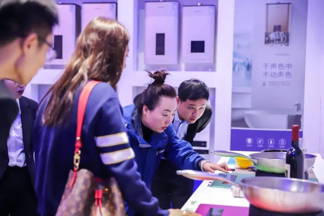 居然之家再訪板川!品牌實力市場共鑒!江蘇市場藍(lán)圖未來可期! 居然之家再訪板川!品牌實力市場共鑒!江蘇市場藍(lán)圖未來可期!